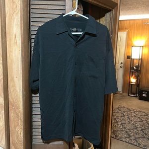 bugatchi button up short sleeve L